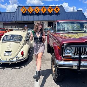 Meet your Posher, Jessica